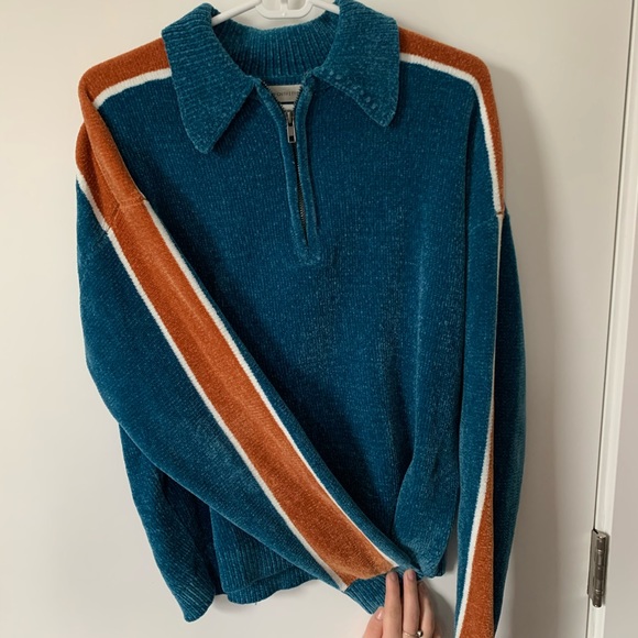Urban Outfitters Pullover Sweater - Picture 3 of 4
